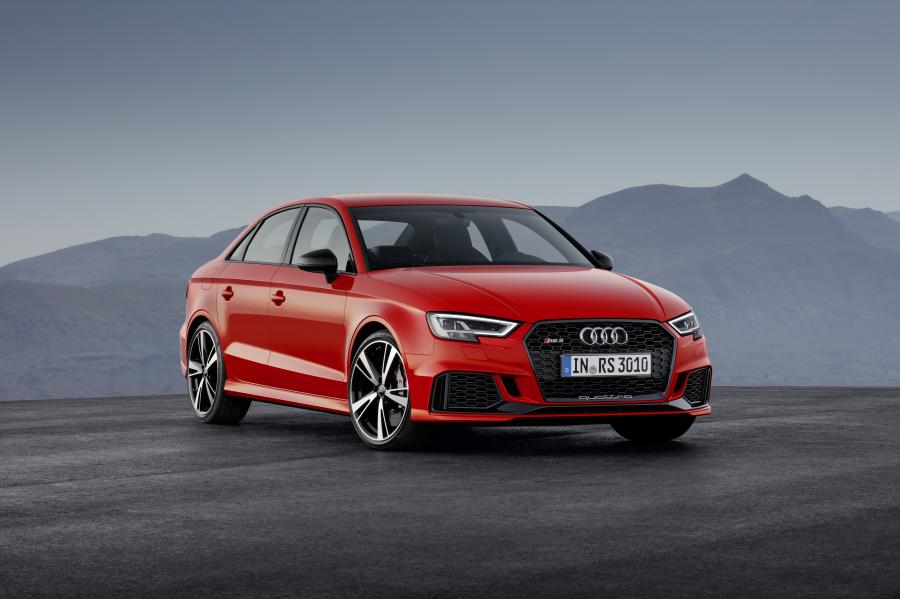  Audi RS3 Sedan (8V) 2016 года  (WW) (фото 1 из 47)